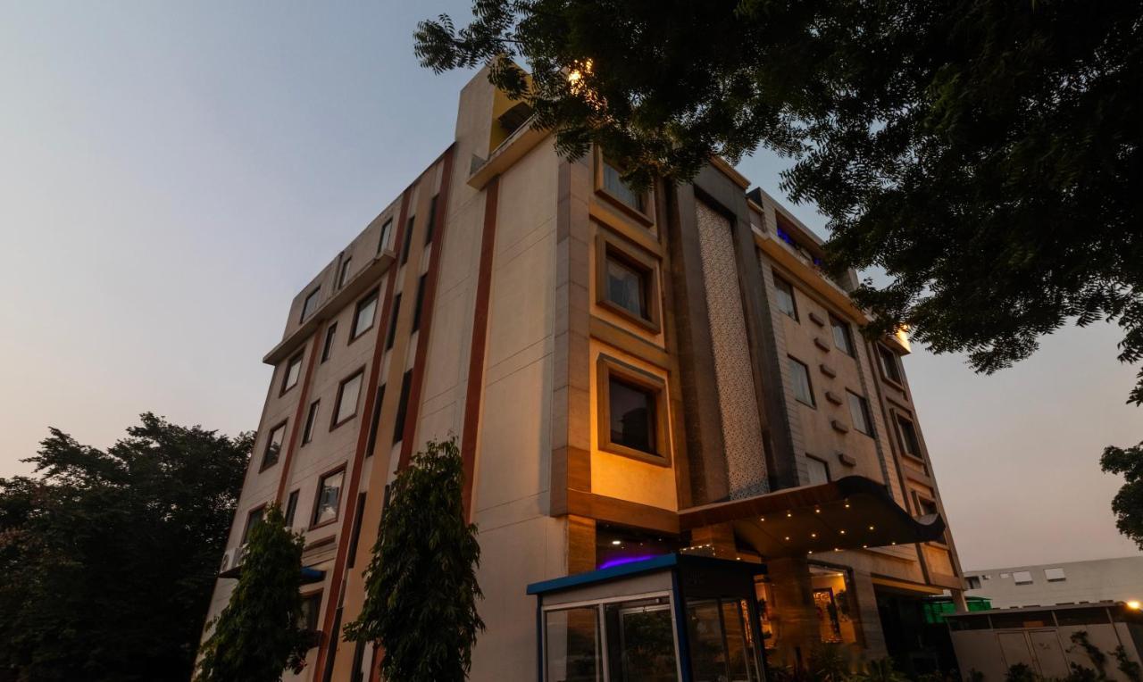 Hotel Treebo The Royal Taj, Near Taj Mahal Agra  Zewnętrze zdjęcie